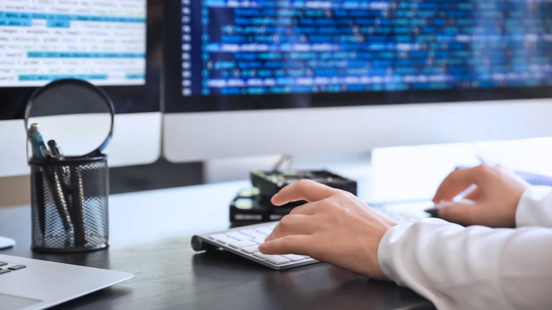 【2025新卒限定】【Webサービス系エンジニア・プログラマ】研究・開発・設計エンジニア職（長崎県）