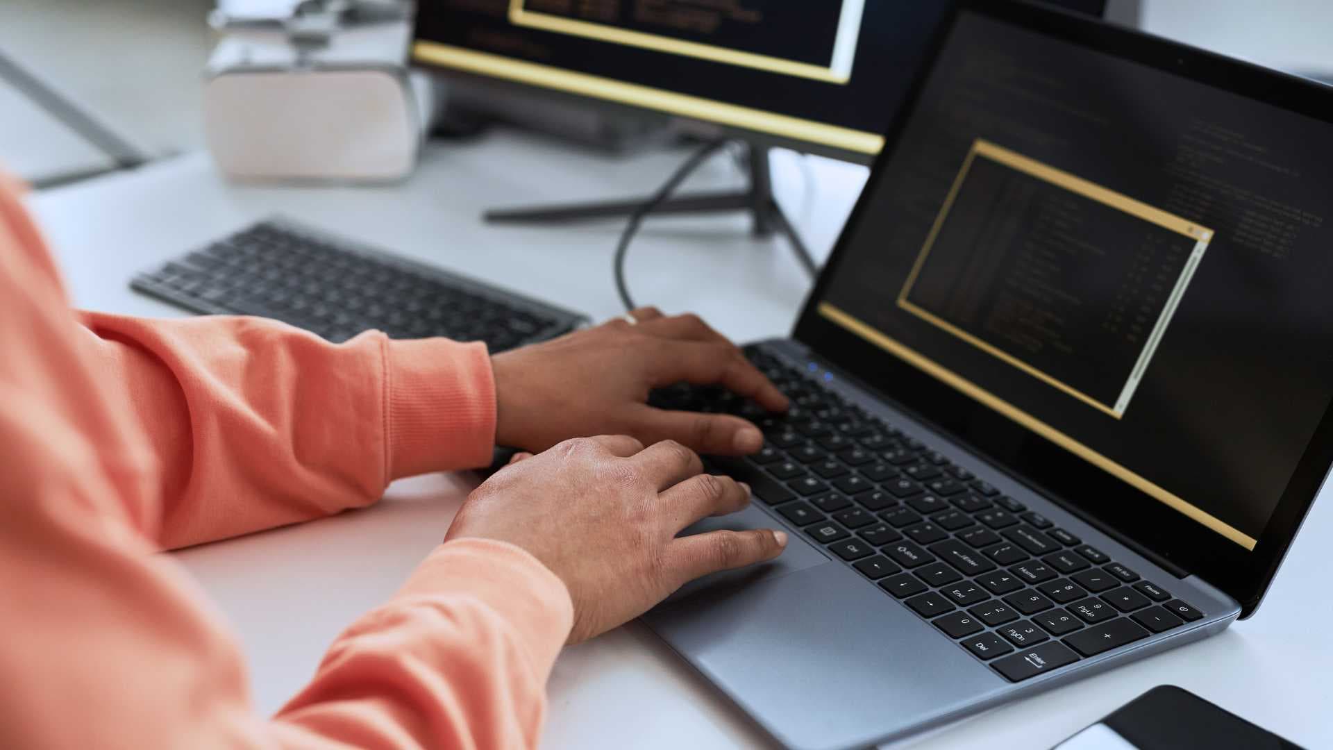 【2025新卒限定】【通信・ネットワーク・IoT制御系ソフトウェア開発】研究・開発・設計エンジニア職（奈良県）